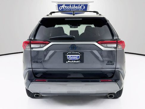Used 2021 Toyota RAV4 XSE AWD/4WD image 7