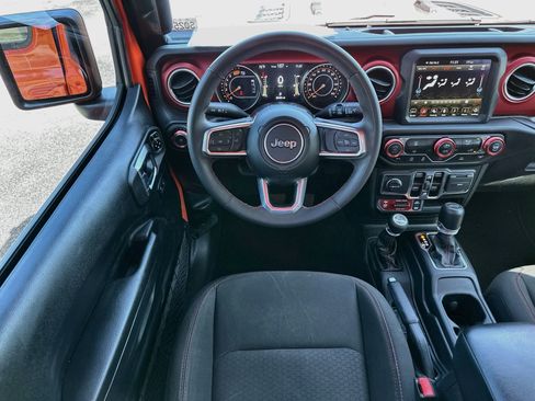Used 2023 Jeep Wrangler Unlimited Rubicon w/ LED Lighting Group AWD/4WD image 25