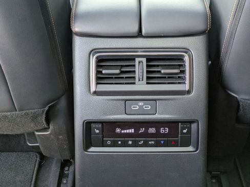 Used 2024 MAZDA CX-90 3.3 Turbo w/ Premium Plus Pkg image 23