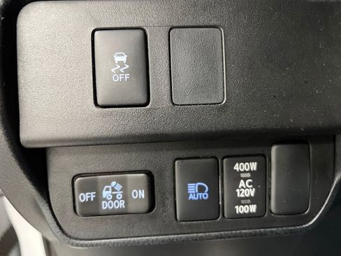 Used 2023 Toyota Tacoma TRD Off-Road image 36