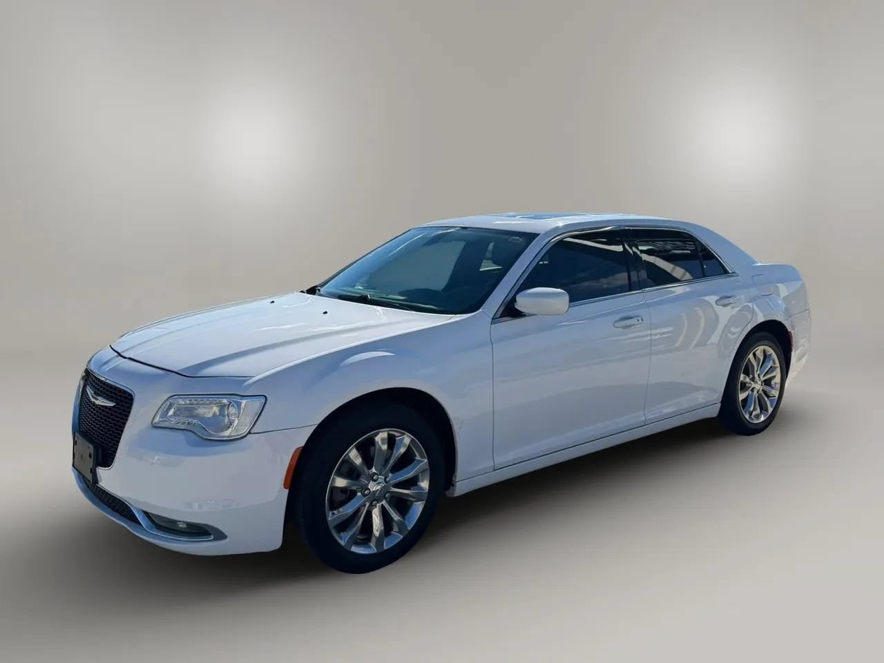 Used 2016 Chrysler 300 Limited AWD/4WD image 4