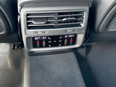 New 2026 Audi SQ7 Premium Plus image 19