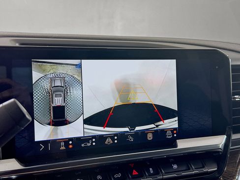 Used 2024 GMC Sierra 1500 SLE w/ Preferred Package image 23