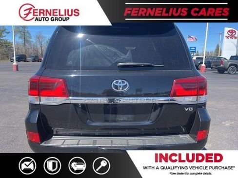 Used 2018 Toyota Land Cruiser AWD/4WD image 4