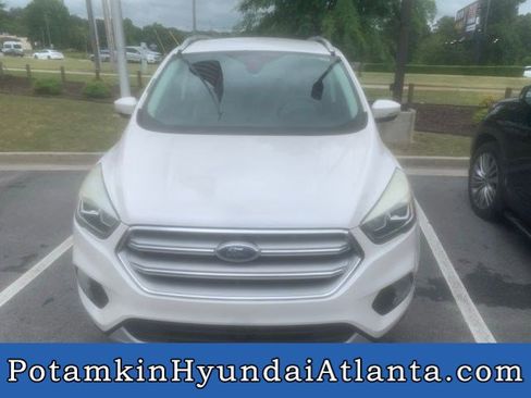 Used 2017 Ford Escape Titanium FWD image 1