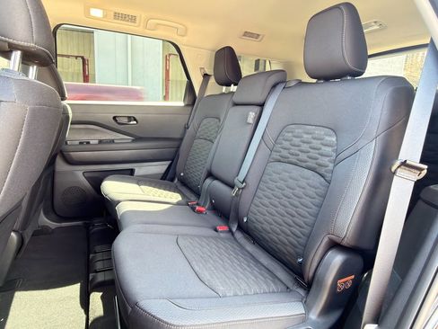 Certified 2025 Nissan Pathfinder SV w/ Cargo Package image 21