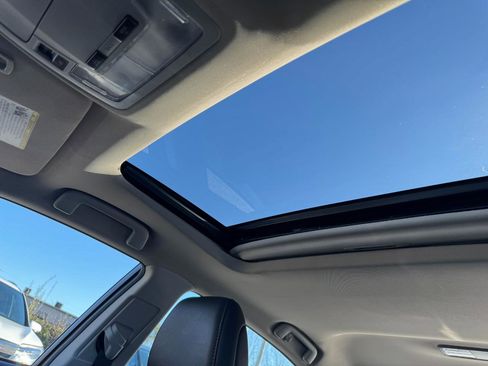 Used 2016 Toyota Avalon Touring image 28