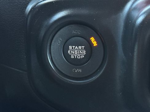 Used 2021 Jeep Wrangler Unlimited Rubicon image 25