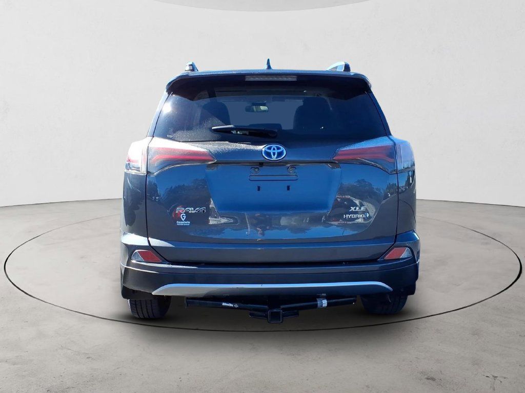 Used 2017 Toyota RAV4 XLE w/ All Weather Liner Package AWD/4WD image 6