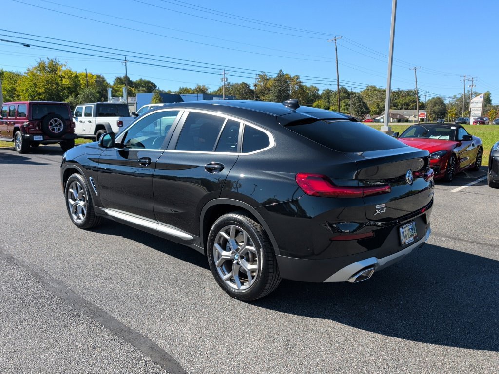 Used 2025 BMW X4 xDrive30i w/ Premium Package AWD/4WD image 4