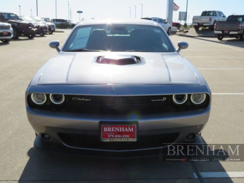 Used 2016 Dodge Challenger R/T Scat Pack image 9
