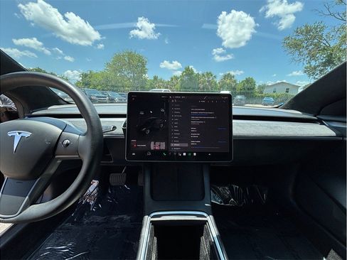 Used 2022 Tesla Model 3 RWD image 11