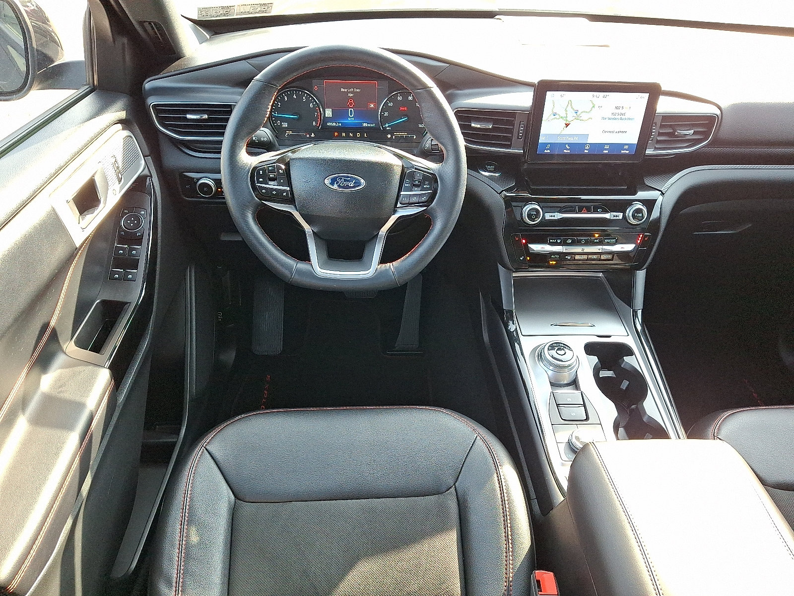 Used 2023 Ford Explorer ST-Line w/ Class IV Trailer Tow Package AWD/4WD image 11