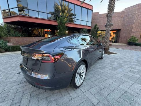 Used 2021 Tesla Model 3 Standard Range Plus image 6