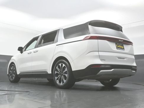 Used 2024 Kia Carnival EX FWD image 46