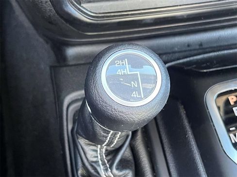 Used 2020 Jeep Wrangler Unlimited Sahara image 31