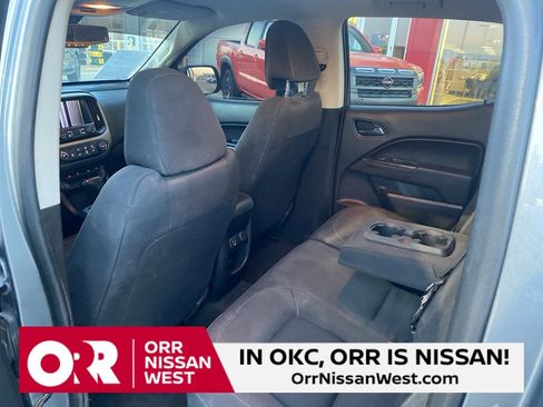 Used 2021 Chevrolet Colorado LT image 18