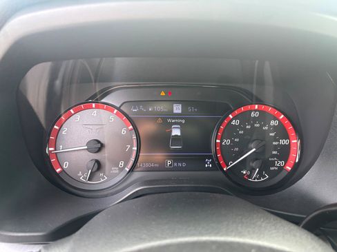 Used 2021 Nissan Titan PRO-4X w/ Pro-4x Convenience Package AWD/4WD image 12