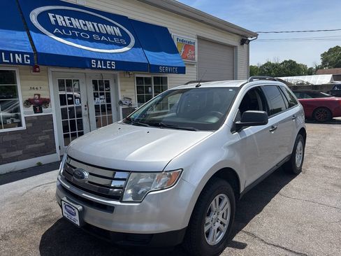 Used 2010 Ford Edge SE image 4