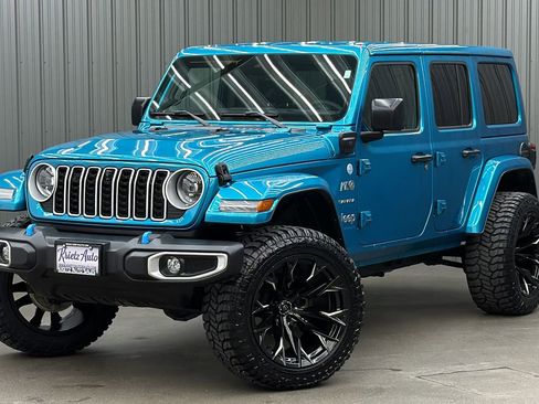 Used 2024 Jeep Wrangler Unlimited Sahara w/ Technology Group image 1