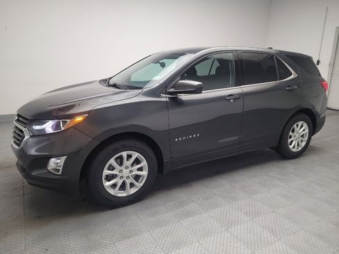 Used 2020 Chevrolet Equinox LT FWD image 2