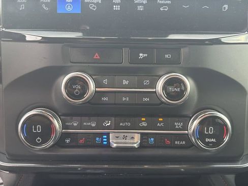 Used 2023 Ford Expedition Limited AWD/4WD image 19