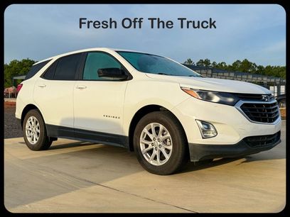 Used 2021 Chevrolet Equinox LS w/ LS Convenience Package