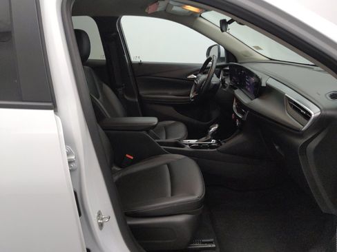 Used 2024 Buick Encore GX Sport Touring w/ Comfort Package FWD image 21