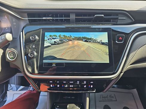 Used 2023 Chevrolet Bolt EUV LT w/ Convenience Package image 27