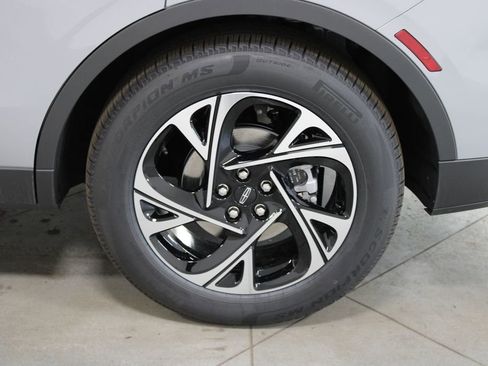 New 2026 Lincoln Nautilus Premier AWD/4WD image 17