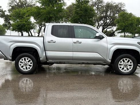 Used 2024 Toyota Tacoma SR5 RWD image 4
