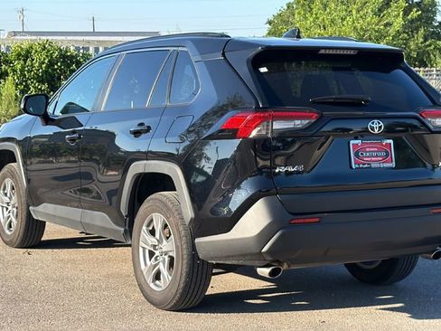 Certified 2025 Toyota RAV4 XLE FWD image 9
