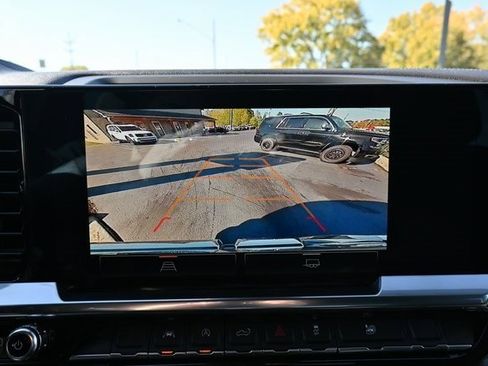 Used 2023 GMC Sierra 1500 Elevation image 41