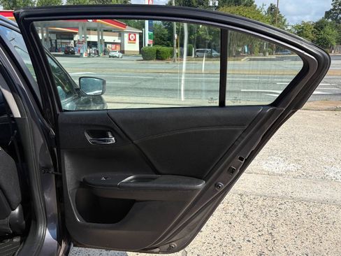 Used 2014 Honda Accord Sport image 13