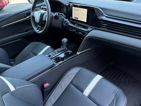 New 2026 Toyota Camry SE FWD image 17