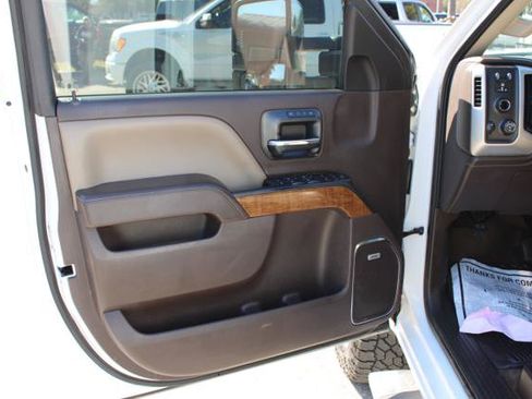 Used 2016 GMC Sierra 2500 SLT w/ Duramax Plus Package image 40