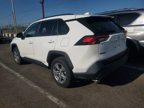 Used 2025 Toyota RAV4 XLE w/ Convenience Package AWD/4WD image 2