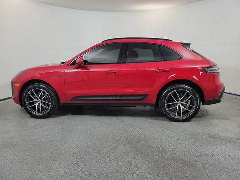 Used 2025 Porsche Macan AWD/4WD image 4