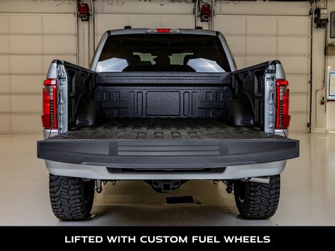Used 2026 Ford F150 XLT w/ XLT Black Appearance Package AWD/4WD image 8