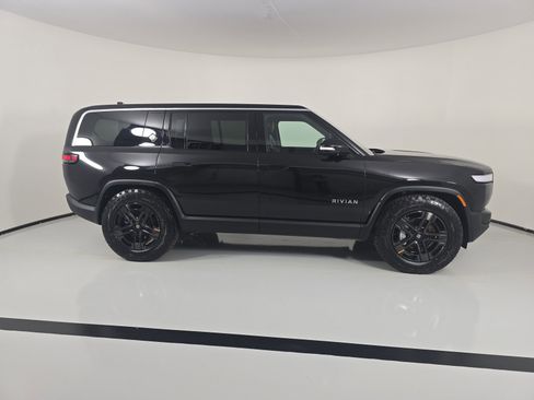 Used 2024 Rivian R1S Adventure AWD/4WD image 6