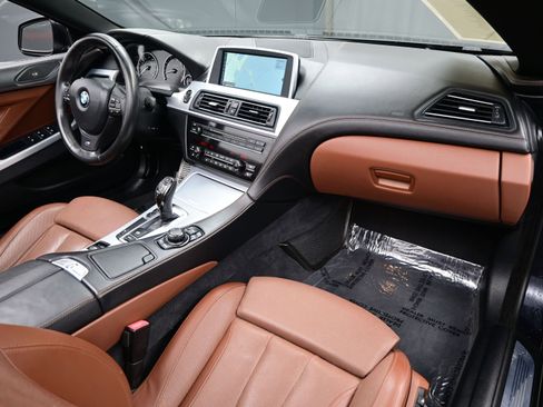 Used 2012 BMW 640i Convertible image 15