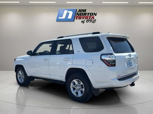 Used 2022 Toyota 4Runner SR5 RWD image 7