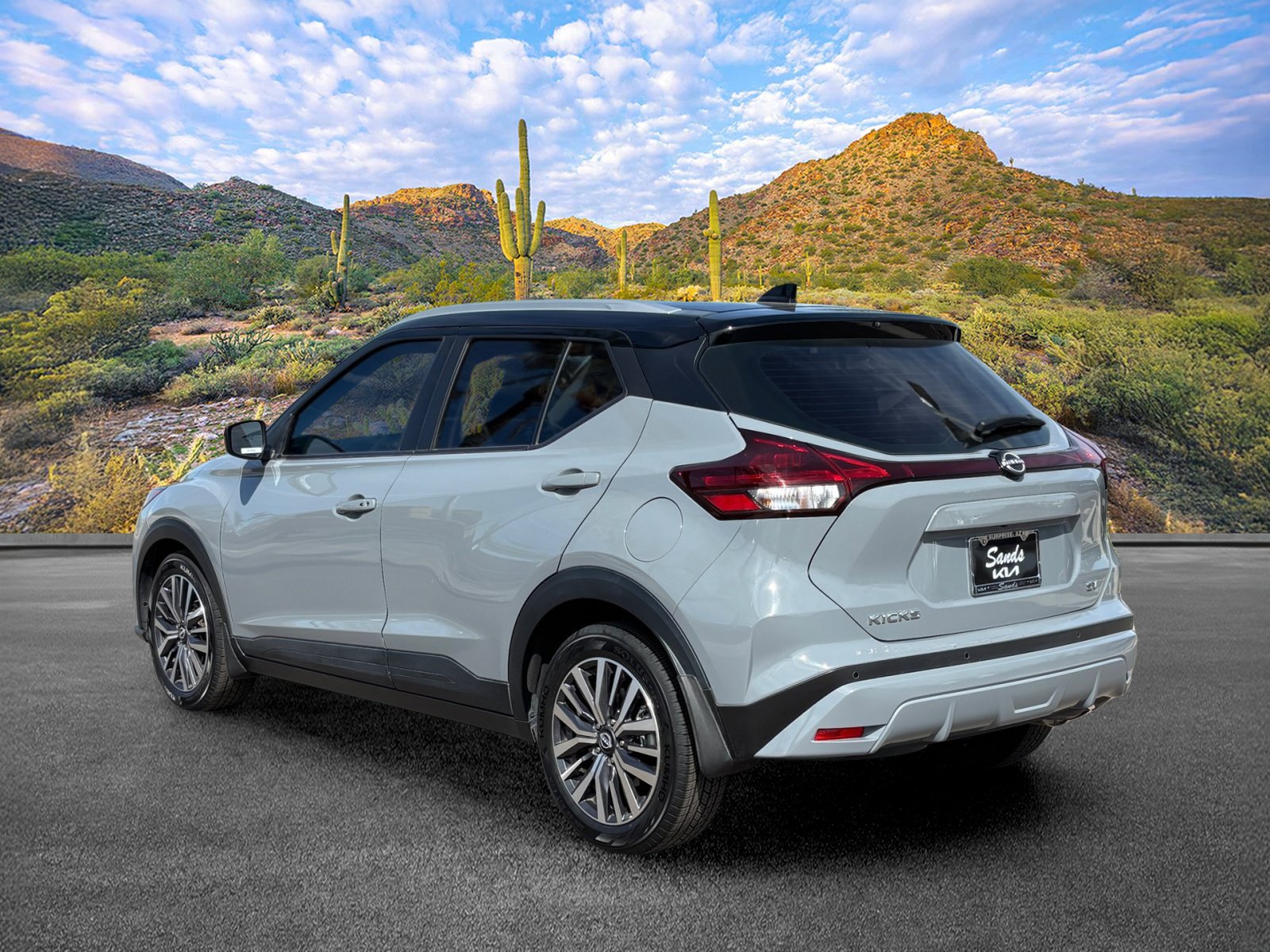 Used 2024 Nissan Kicks SV FWD image 6