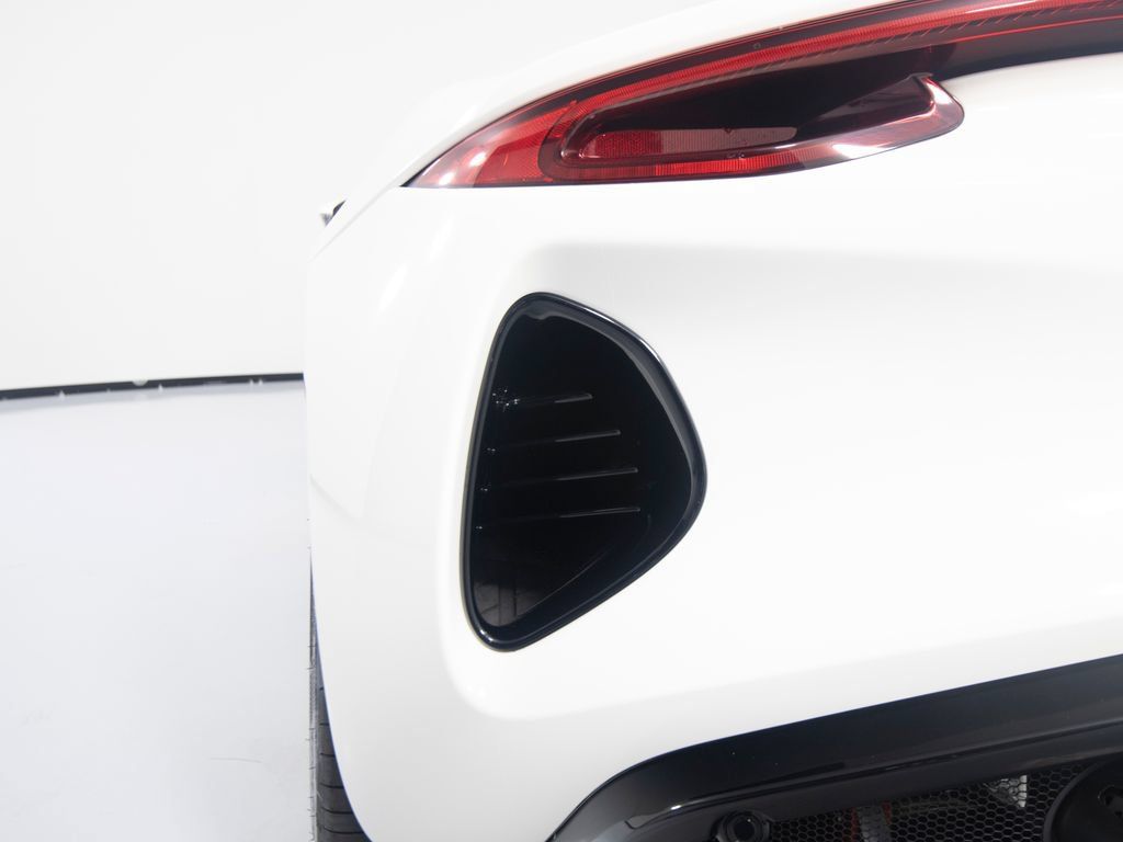 Used 2025 Lotus Emira RWD image 51