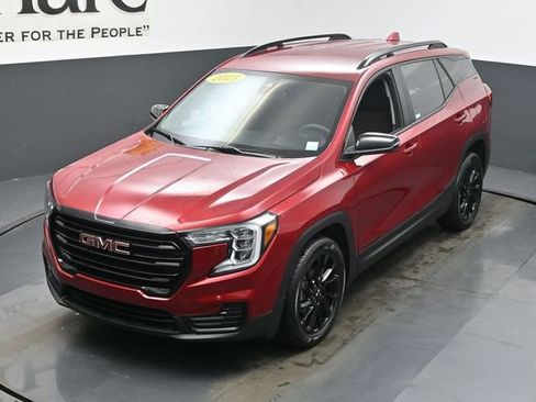Used 2023 GMC Terrain SLE w/ Driver Convenience Package image 44