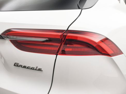 New 2025 Maserati Grecale Modena AWD/4WD image 25