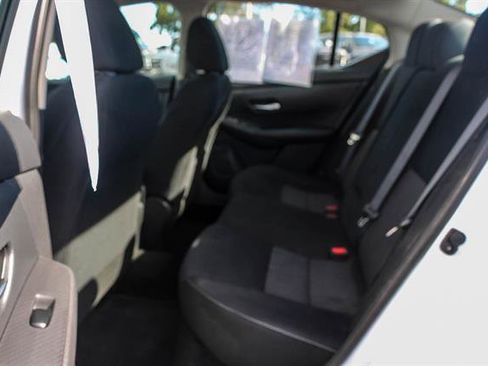 Used 2022 Nissan Sentra SV image 18