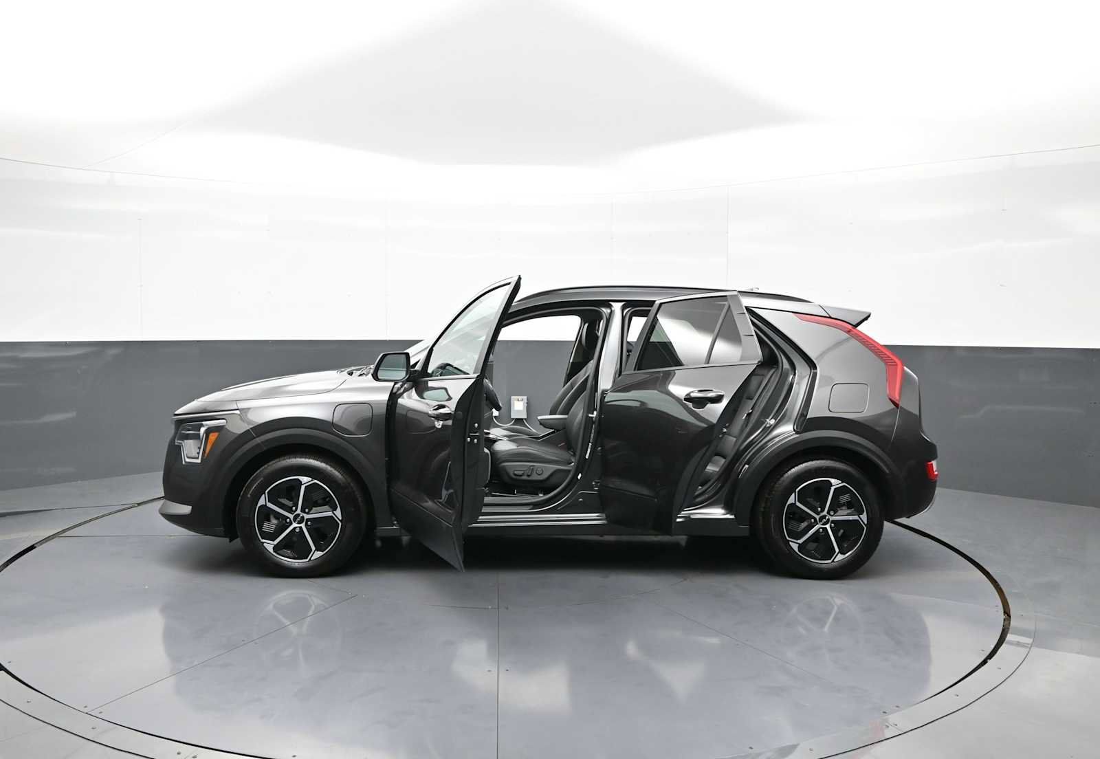 Certified 2025 Kia Niro EX w/ EX Cold Weather Package FWD image 41