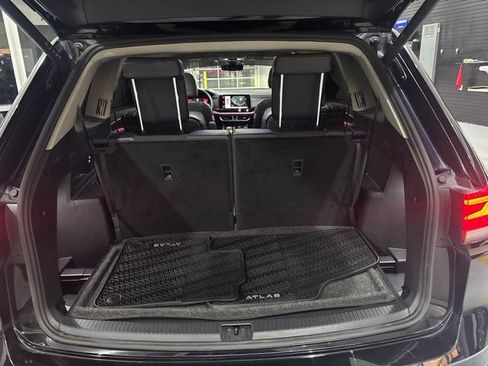 Used 2024 Volkswagen Atlas Peak Edition SEL AWD/4WD image 37