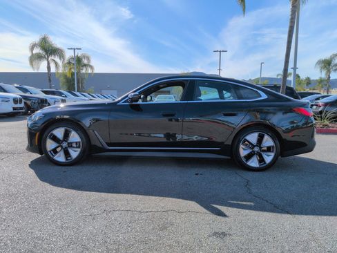 Used 2025 BMW i4 xDrive40i image 7